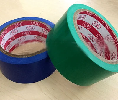 Băng dính nền xanh