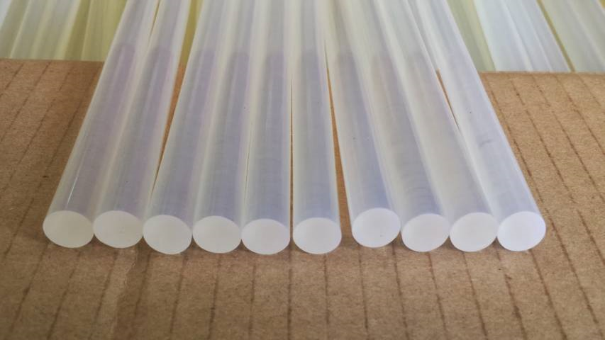 Phân biệt các loại keo nến trên thị trường: Nên chọn loại nào cho công nghiệp và thủ công?